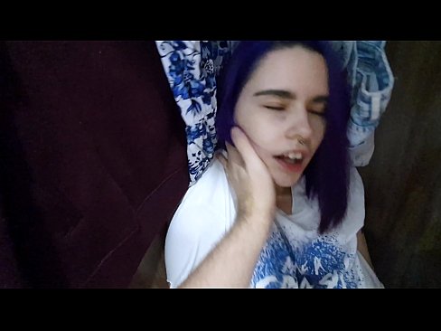 ❤️ خواهرم را در کمد پیدا کردم و به او کمک کردم تقدیر کند ❤️❌ فیلم لعنتی در پورنو fa.raceporn.ru ️❤